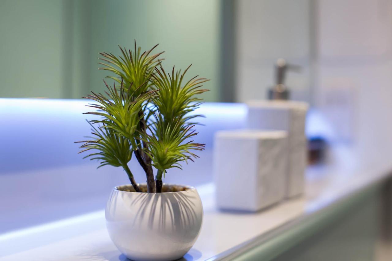 Modern Studio Apartment In Prime Central Location Edinburgh Ngoại thất bức ảnh